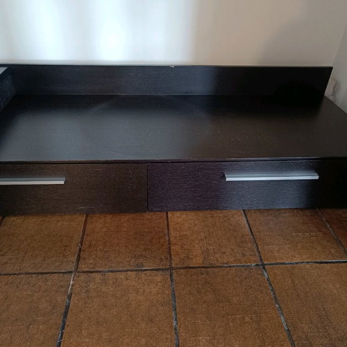 Modern living room unit like new
