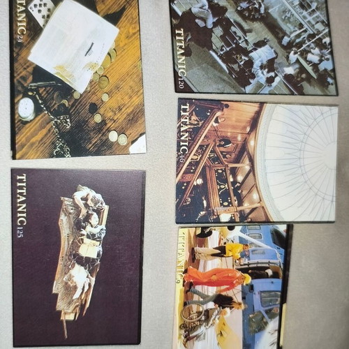 Titanic cards like new