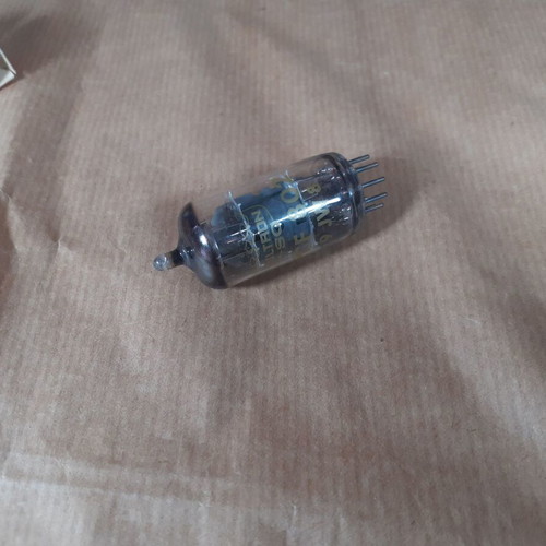 Ultron PCF 802 9JW8 Vacuum Tube new, original box