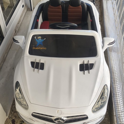 Children's electric car 12V used with two batteries and remote control