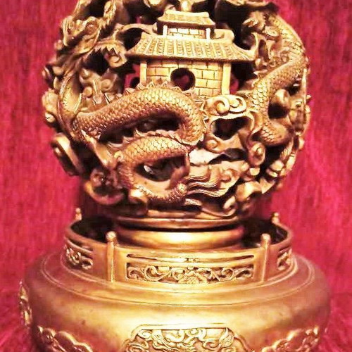Chinese rotating feng shui ball like new, solid bronze