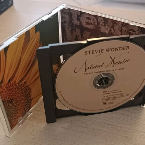 Stevie Wonder Natural Wonder 2 CDs used, R&B Soul