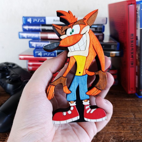 Handmade wooden Crash Bandicoot decoration, 14x7.5 cm
