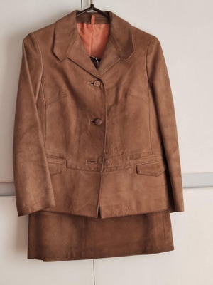 Δερμάτινο ταγέρ μεταχειρισμένο σε καφέ χρώμα, μέγεθος Small