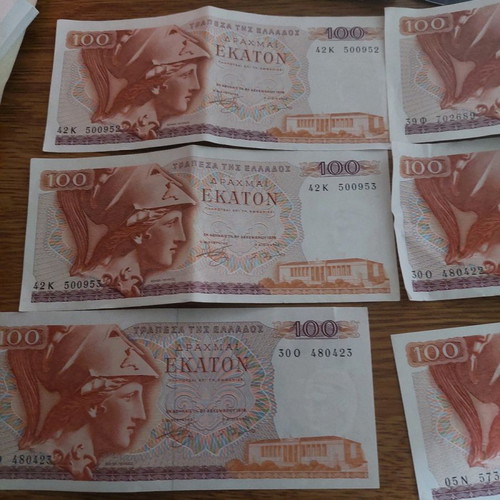 Banknotes 100 drachmas and 500 drachmas pack