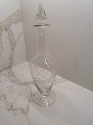 Crystal carafe like new