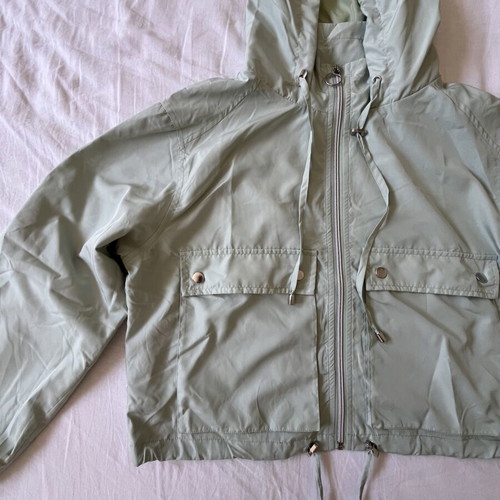 24 Colours jacket size L like new