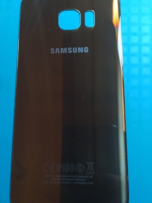 Samsung Galaxy S6 Edge Plus back cover like new, beige