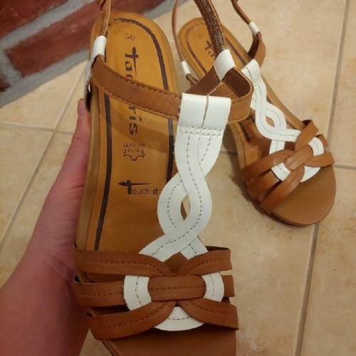 Tamaris leather platform sandals used, tan with white design, size 36