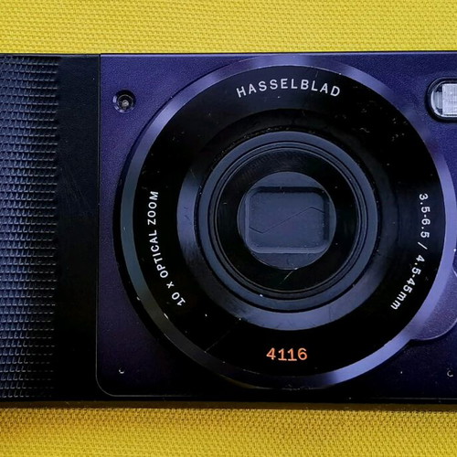 Hasselblad True Zoom Moto Mod for Motorola Moto Z used