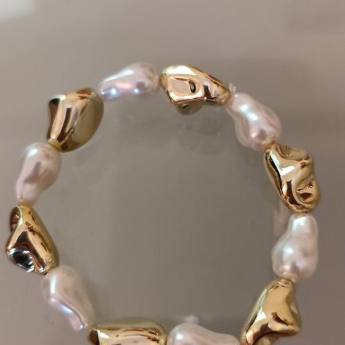Pearl bracelets new, pack of 3 gold and white elastic