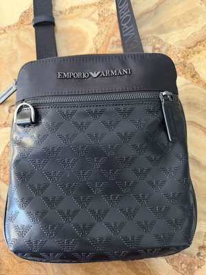 Emporio Armani ανδρικό τσαντάκι ώμου σαν καινούργιο, μαύρο