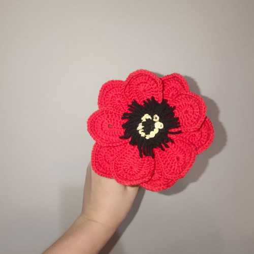 Knitted Anemone Flower