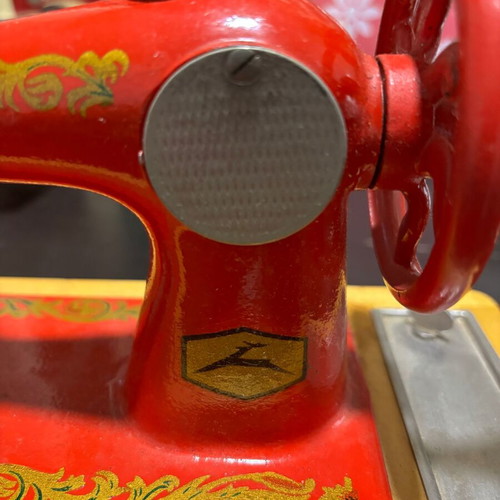 Vintage Mini Russian Children's Sewing Machine like new, 1970s