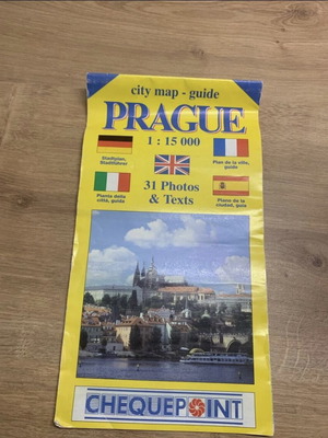 Prague travel map like new, English, German, Italian, French