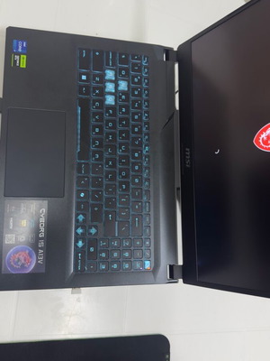 Laptop MSI Gaming Creator RTX 4060 i7 13ης γενιάς 144Hz σαν καινούργιο