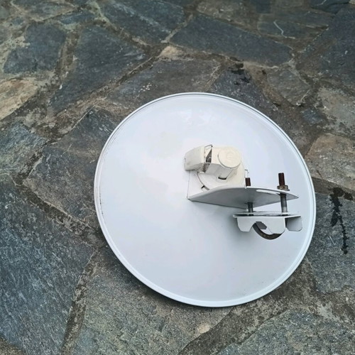 Ubiquiti Powerbeam M5 400 like new, 5GHz wifi antenna, 2 pieces with power supplies