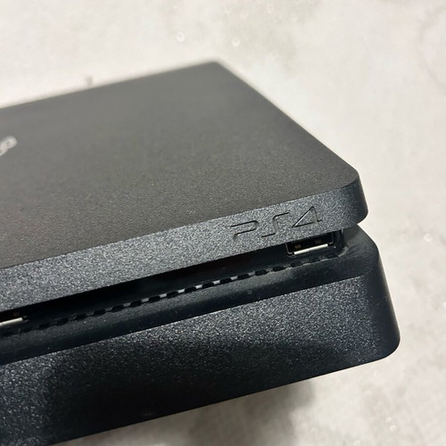 PlayStation 4 σαν καινούργιο