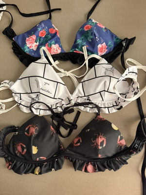 Chic Mess bikini set of 3, reversible top, high-waisted, like new