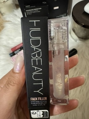 Huda Beauty Faux Filler gloss καινούργιο, αχρησιμοποίητο