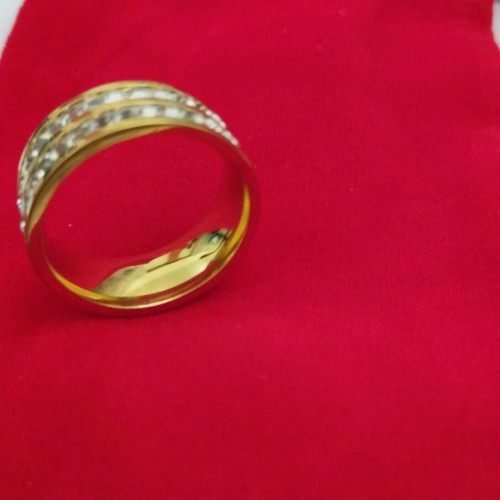 Wedding ring stainless steel size 8 like new