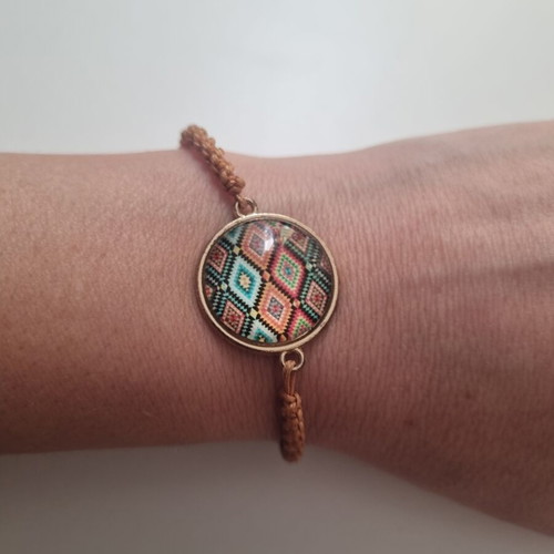Colorful bracelet like new, ideal for gift