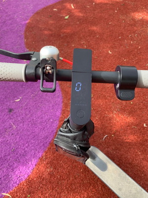 Electric scooter Electric action used with 35 km range and disc brake