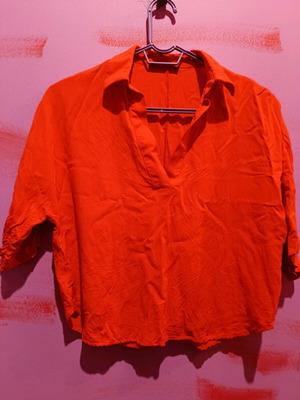 LCW shirt in unique red and orange colors like new, size XS/S