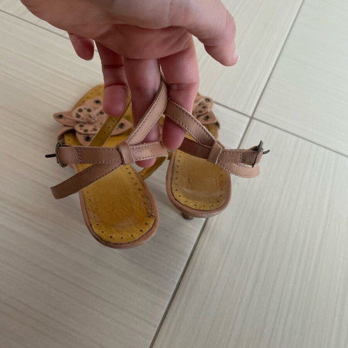 Zara vintage leather sandals size 39 beige like new