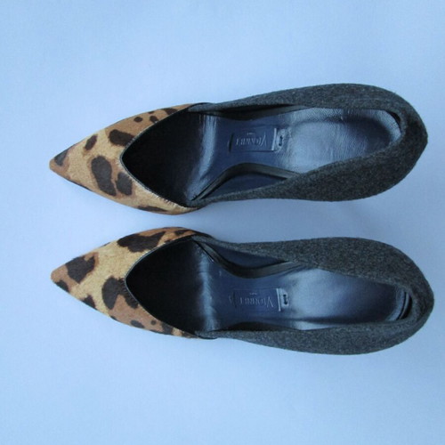 Vionett heels new size 36 with leopard pony fur nose tips and sculpted heels