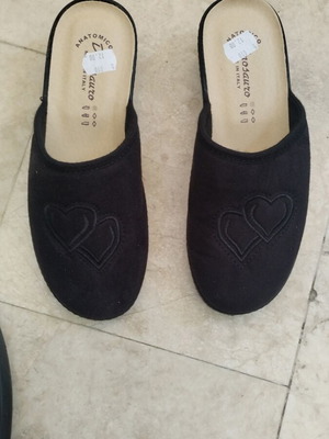 Women's slippers new, size 37, black