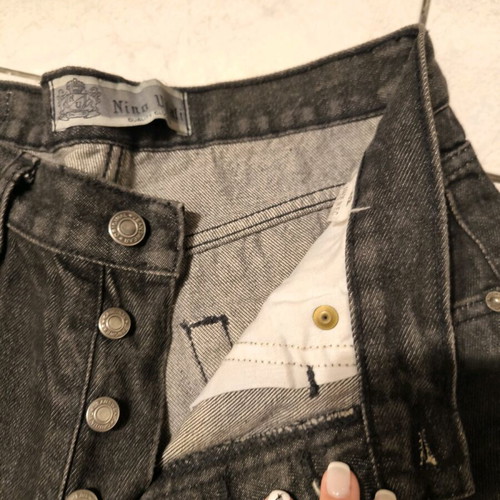 Nino Vitali men's black denim pants with buttons used size M