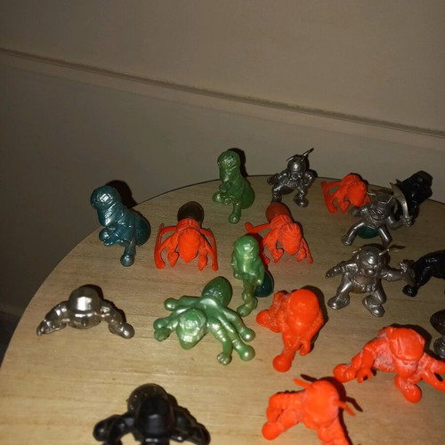 Underground figures used