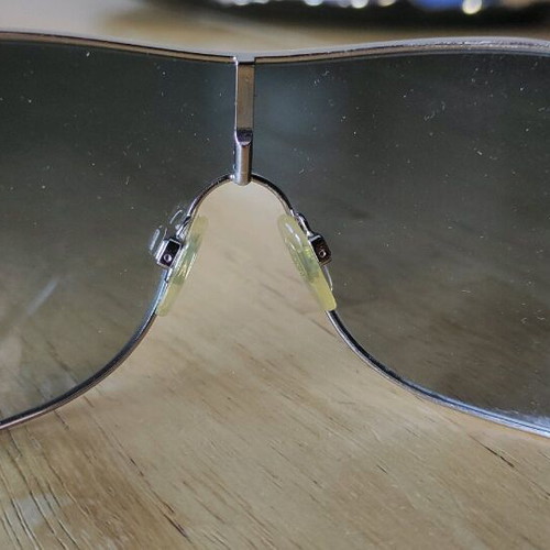 Burberry authentic sunglasses B3024 1005/8G 125 3N like new, black