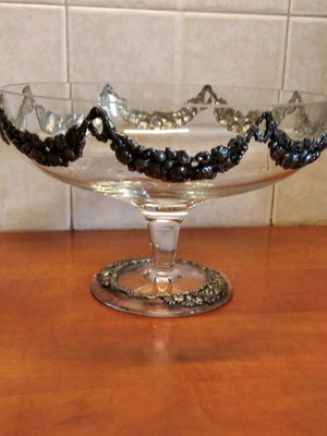 Glass fruit bowl like new with base and silver-plated decoration