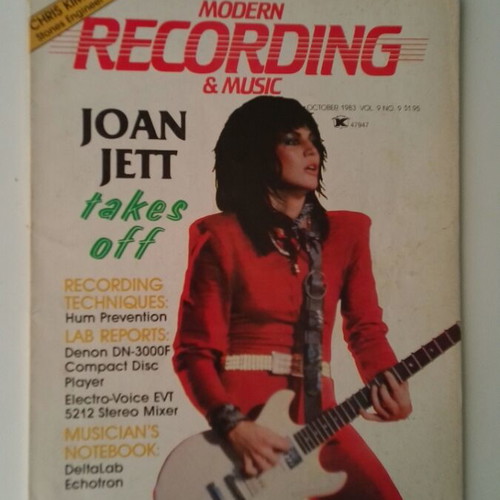 Joan Jett magazine used, Greek