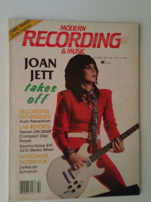 Joan Jett magazine used, Greek