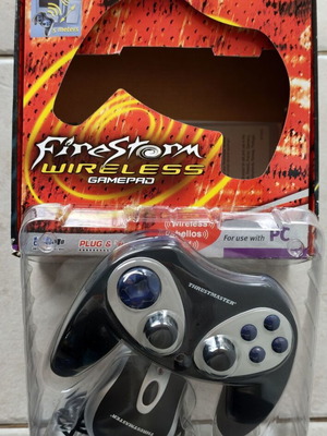 Thrustmaster Firestorm Wireless gamepad
