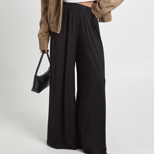 Boohoo Supersoft Black Pants like new, size M/L