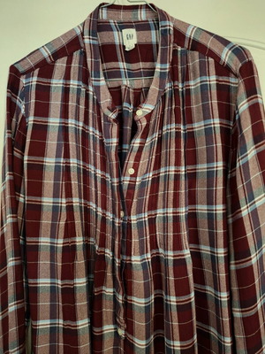 GAP checked shirt size large like new