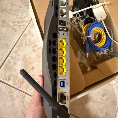 Hol Double Play router new in excellent condition