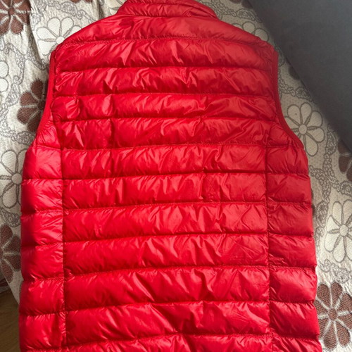 EA7 red sleeveless vest like new, size M
