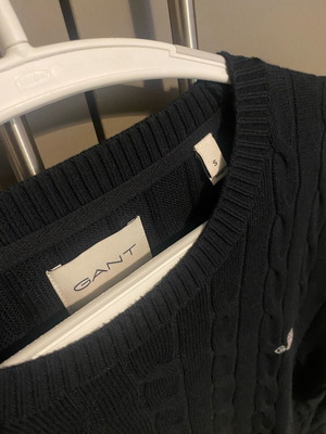 GANT sweater size S like new, black