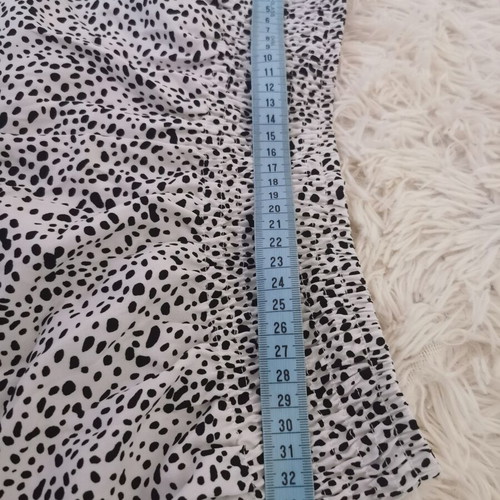Shein shorts like new, size S/M, black and white
