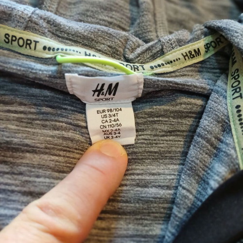 H&M Sport Athletic Jacket 98-104cm like new, black and gray