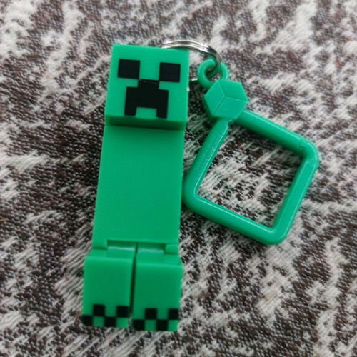 Minecraft Creeper Hanger figure series 1 like new