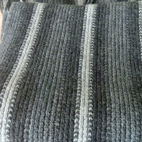 Unisex knitted striped scarf with fringes like new