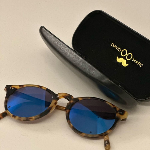 David Marc Sunglasses like new, tortoise frame with blue lens