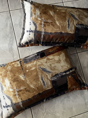 Set of 2 decorative sofa pillows 35x55 cm