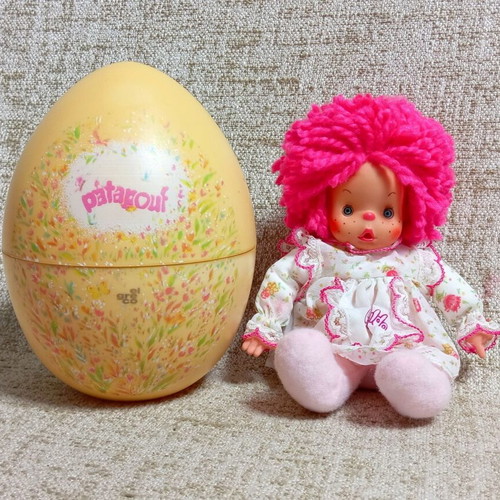 Patapouf Girl in Egg El Greco New Vintage 80s Doll